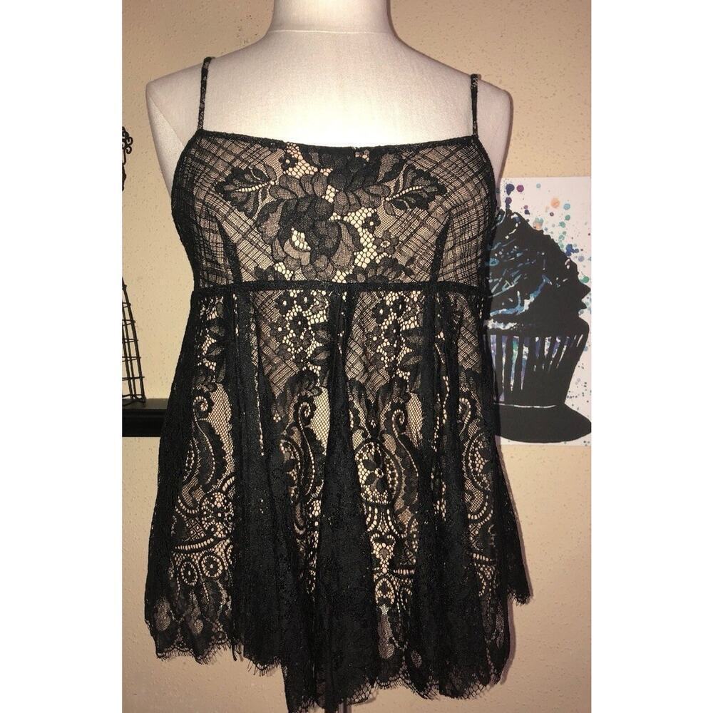 BCBG Maxazria Sz S Black Nelly Lace Spaghetti Strap Top Feminine Y2K Gothic Boho